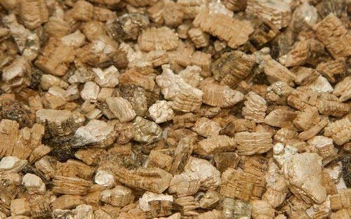 Pots and Plants Vermiculite Exfoliated- A Grade (1 KG Pack)